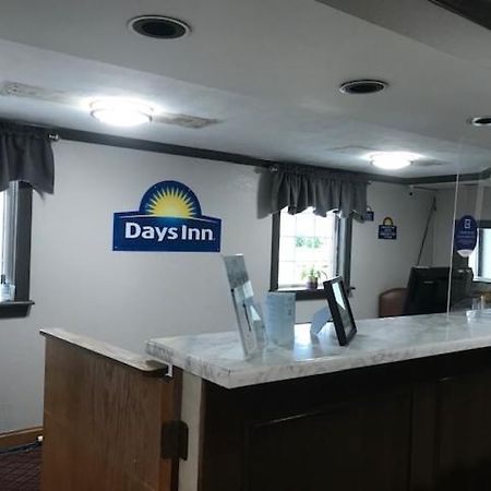 Days Inn By Wyndham Amherst Eksteriør billede
