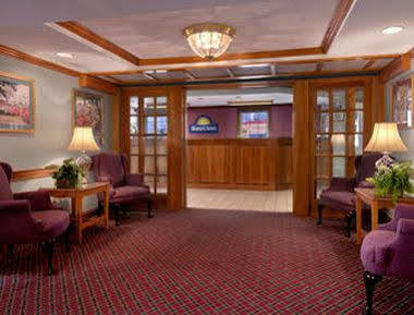Days Inn By Wyndham Amherst Eksteriør billede
